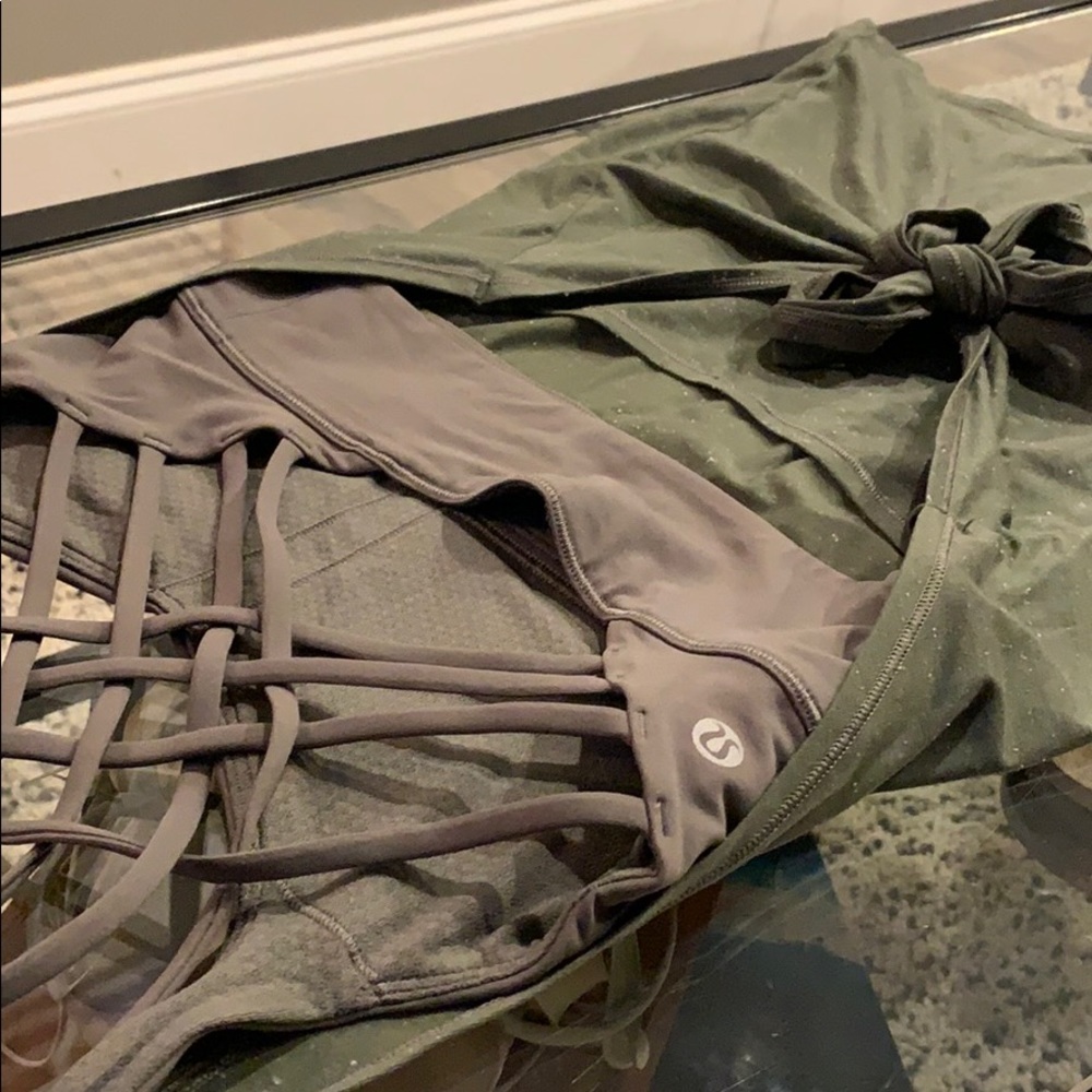 Lululemon tank with built in Free To Be Bra